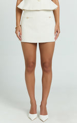 Aleena Skort - Boucle Mid Waist Fitted Mini Skort in Cream