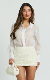 Alvana Mini Skirt - 3D Floral Mid Waist Skirt in White