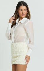 Alvana Shirt - Organza Gold Hardware Feature Button Blouse Shirt in White