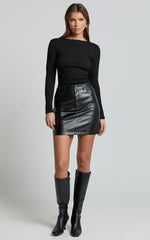 Alyse Top - Ribbed Long Sleeve Ruched Top in Black