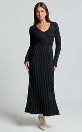 Astra Maxi Dress - V Neck Long Sleeve Knit Dress in Black