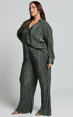 Beca Pants - High Waisted Plisse Flared Pants in Olive