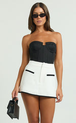 Berkley Skort - Contrast Trim Front Pocket Skort in White