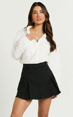 Brandi Skort - Mid Waisted Twill Mini Pleated Skort in Black