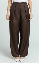 Dale Pants - Barrel Leg Back Patch Pocket Pants in Chocolate