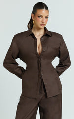 Dale Top - Collared Power Shoulder With Waist Tie Shirt in Chocolate