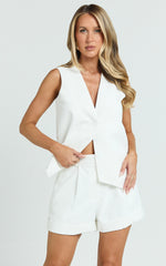 Diane Shorts - High Waisted Cuffed Single Pleated Tailored Shorts in White