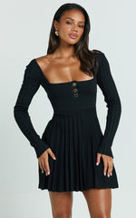 Hansen Mini Dress - Square Neck Long Sleeve Fit And Flare Pleated Dress in Black
