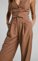 Izara Trousers - Mid Rise Relaxed Straight Leg Tailored Trousers in Mocha