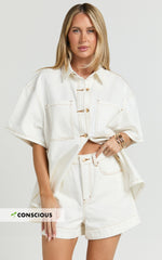 Rhianna Shorts - Mid Waist Recycled Denim Shorts in Ecru with Contrast Tobacco Stitch