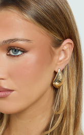 Seraphina Drop Earrings in Gold