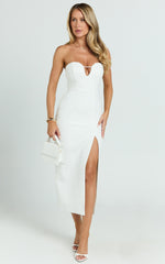 Wendy Midi Dress - Strapless Sweetheart Neckline Fitted Side Split Dress in White/Black