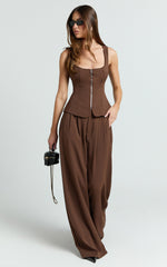 Xandria Pants - Low Rise Double Pleated Wide Leg Pants in Brown
