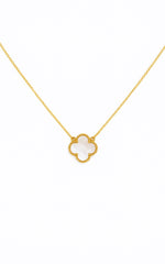 Britt Clover Pendant Necklace in Gold