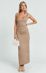Benita Midi Dress - Scoop Neck Ruched Fitted Dress in Mocha