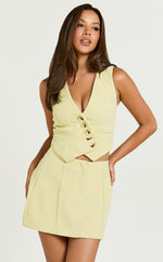 Bev Mini Skort - Mid Waisted Pintuck Skort in Citrus