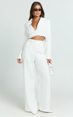 Chantelle Pants - Front Pleats Straight Leg Pant with Hardware Buckle in Off White