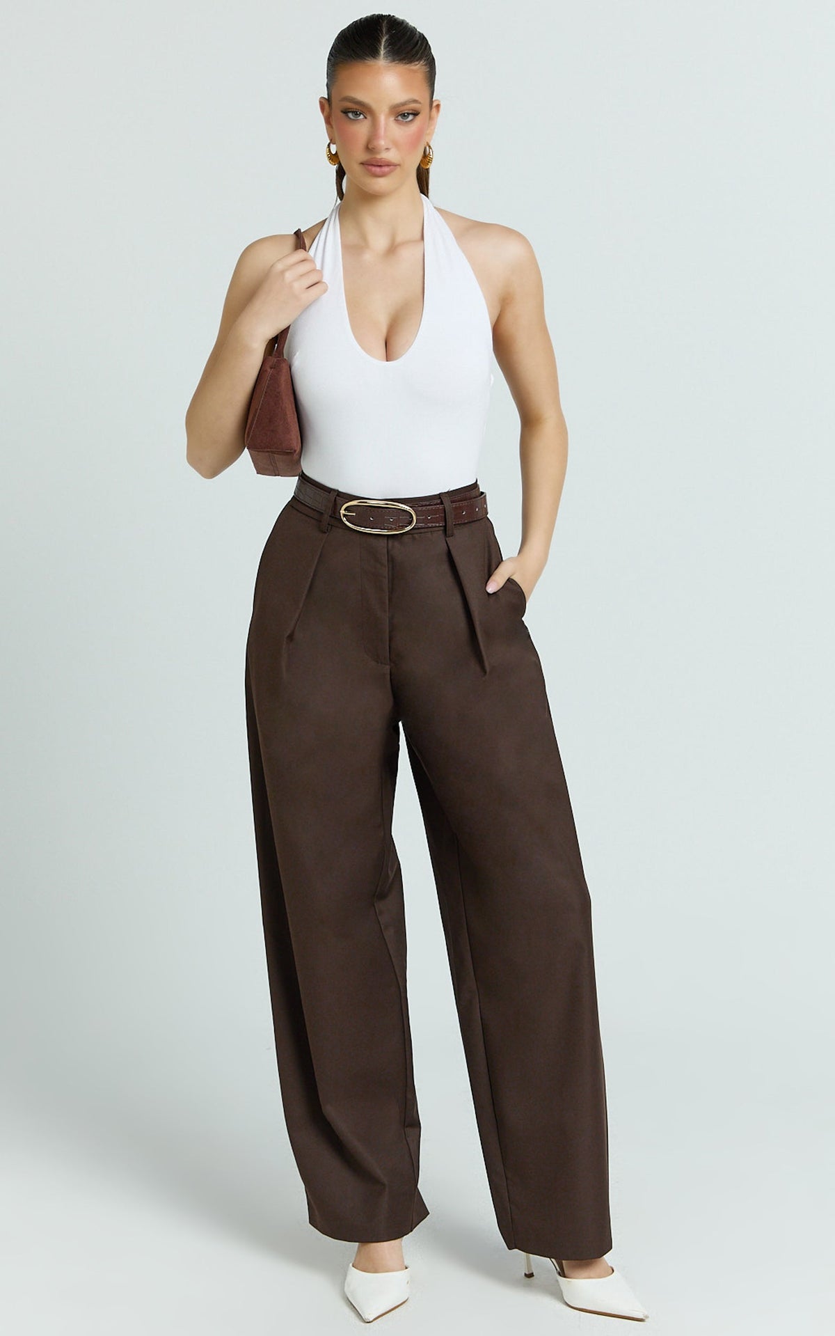 Dale Pants - Barrel Leg Back Patch Pocket Pants in Chocolate