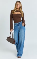 Edith Top - Twist Detail Long Sleeve Top in Chocolate