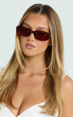 Elysia Rectangle Sunglasses in Brown