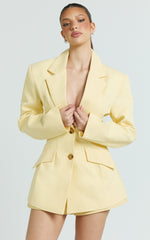 Harvey Blazer – 2 Button Closure Square Hem Blazer in Lemon