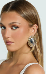 Isabella Statement Oval Earrings in Gold