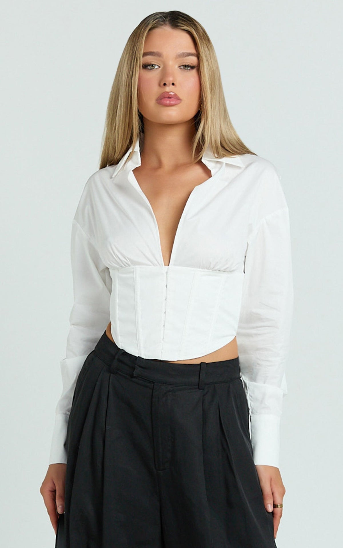Jacintha Top - Hook and Eye Front Shirt Top in White