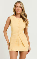 Nicolina Top - Linen Scoop Neck Button Down Vest Top in Lemon