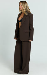 Selena Blazer - Boxy Single Breasted Blazer in Dark Chocolate