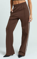 Waxy Pants - Mid Rise Relaxed Straight Pants With Contrast Stripe in Chocolate